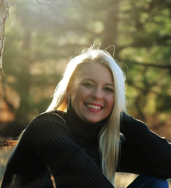 ساناز طاهری